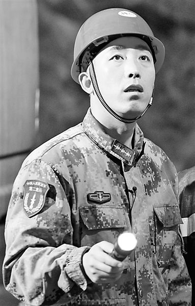 刘国龙为导弹筑巢而生