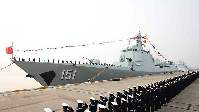 好消息:国产第二艘神盾级改型战舰151郑州号正式服役