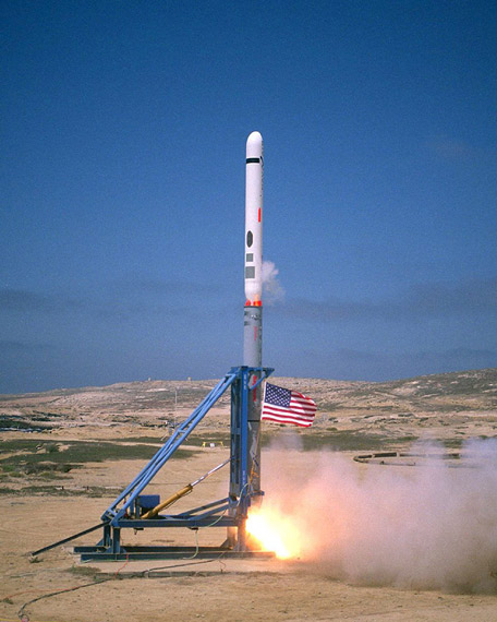图文美国战斧巡航导弹地面发射试验