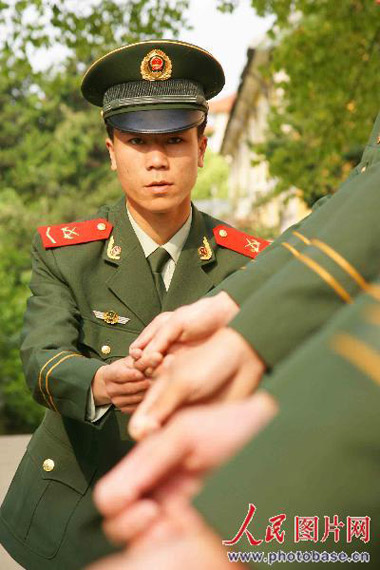 中国武警服装图片