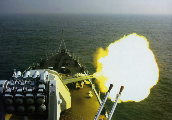 中国100mm舰炮图片