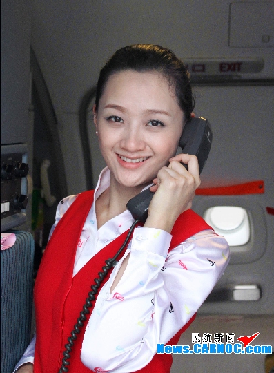 昆明航空客舱乘务员李青:感谢您一路同行!