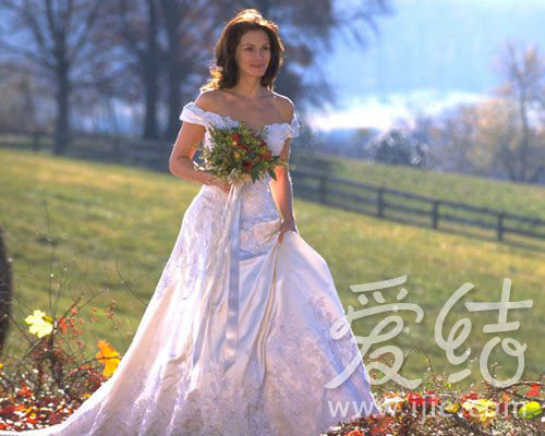 细数电影里那些令人惊鸿一瞥的婚纱4