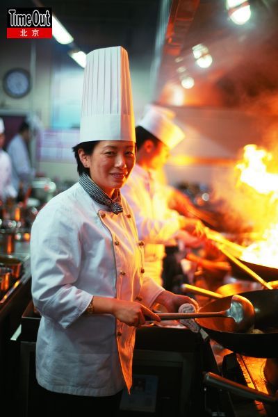 3:王朝晖,乖学生出师记名片:便宜坊集团创新部经理,中国烹饪大师,擅长