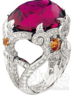 Van Cleef&Arpels 戒指