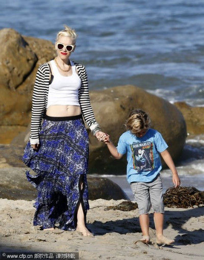 明星示范海滩舒适性感度假风