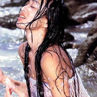 解读女人容易长斑的不同年龄段(组图)(3)