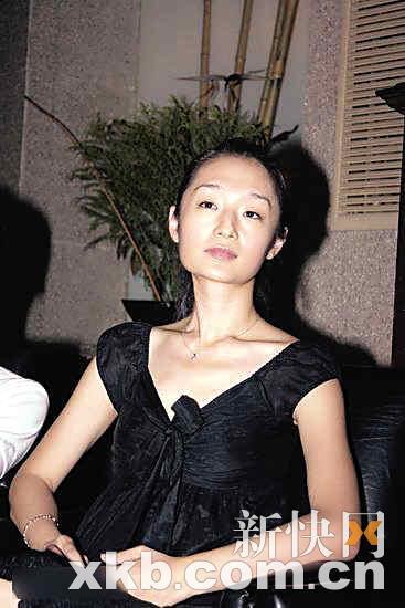 发布稿件透露真相 叶京婚外情女主角周颖?(图)