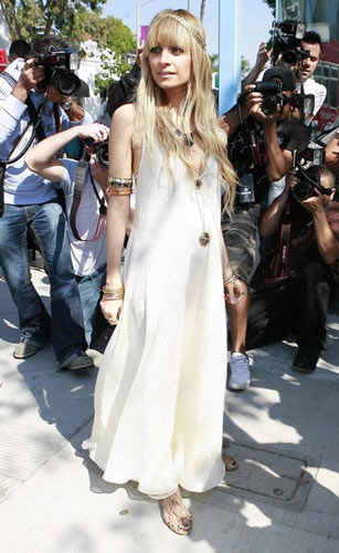 妮可·里奇(nicole richie)绝对是将波西米亚风诠释的最淋漓尽致的