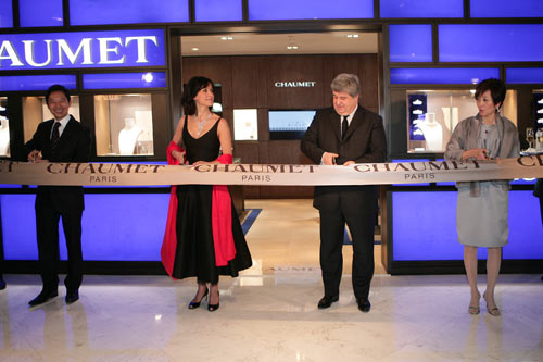 chaumet北京店开幕 苏菲玛索亲临剪彩(组图)_新浪尚品_新浪网