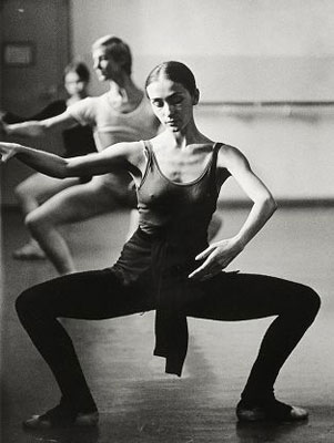 > 正文  导语:德国现代舞蹈先驱皮娜-鲍什(pina bausch)于2009年6月30