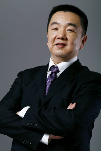 心理学权威专家(组图-尹璞