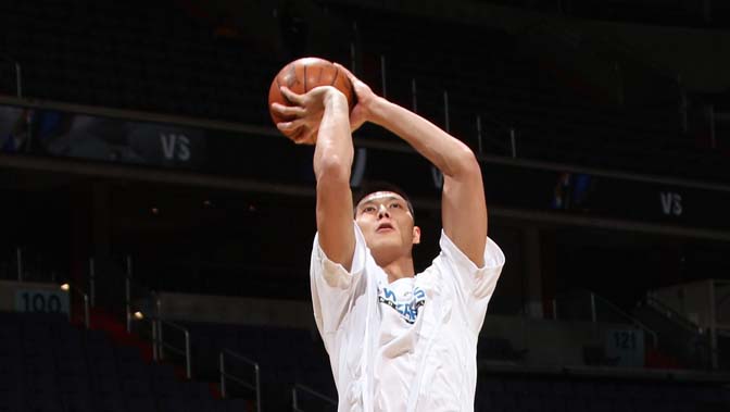 易建联签约小牛,今日nbdl首秀