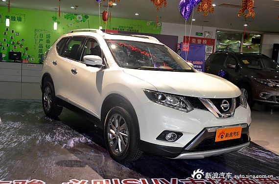 2014款奇骏2.5L XV NAVI 自动四驱至尊版