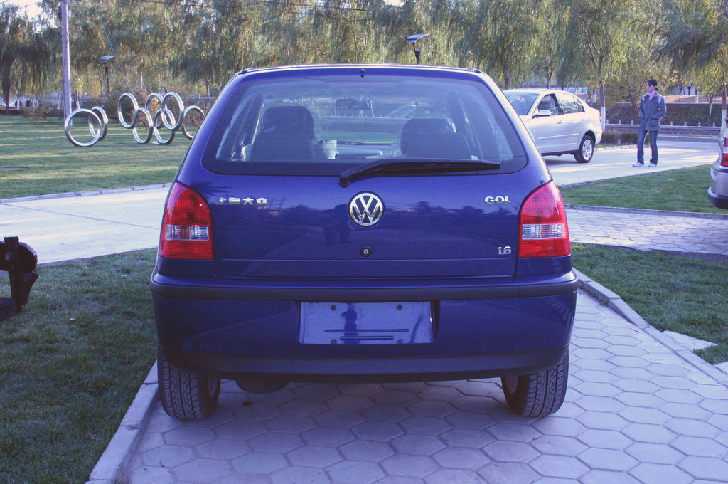 上海大众高尔尾部