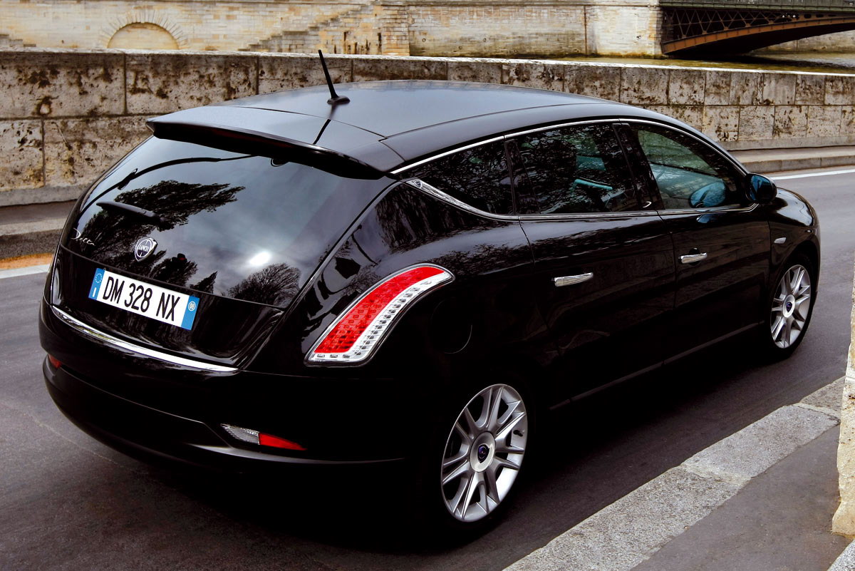 蓝旗亚delta精美组图