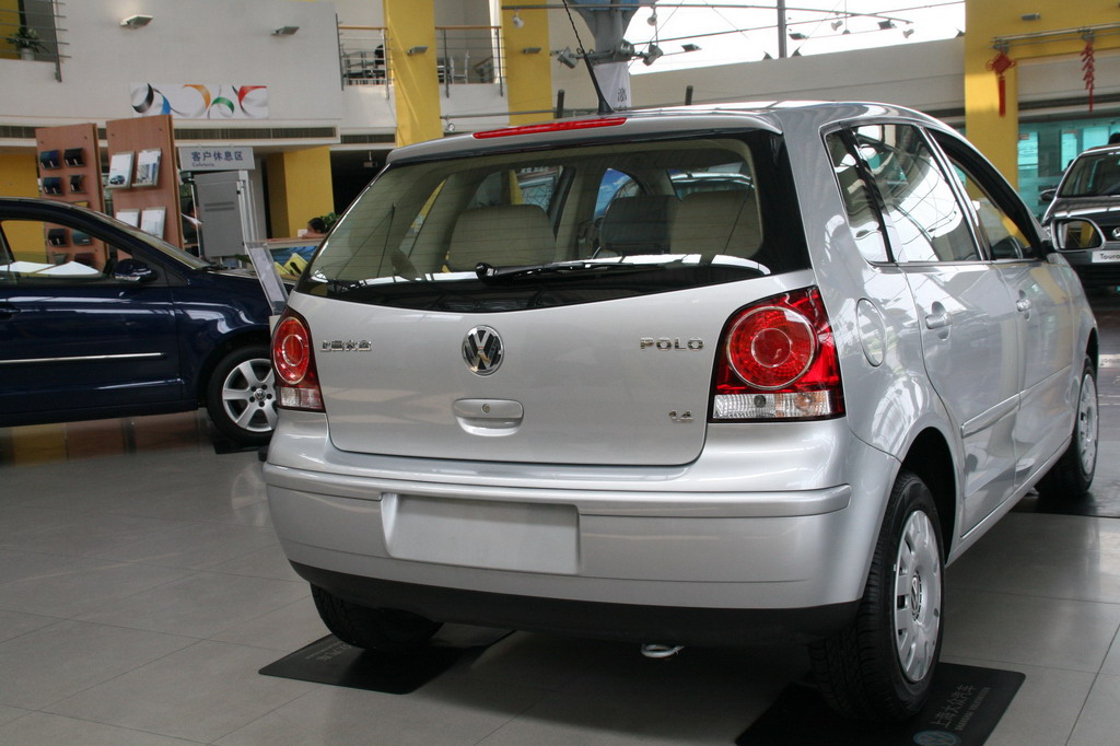 上海大众polo劲情尾部