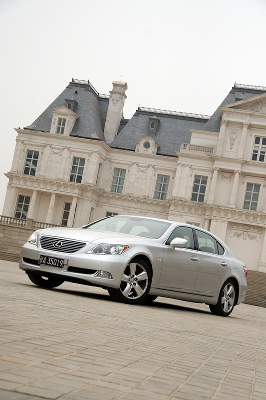 图片 新浪试驾雷克萨斯ls460l &nbsp; &nbsp