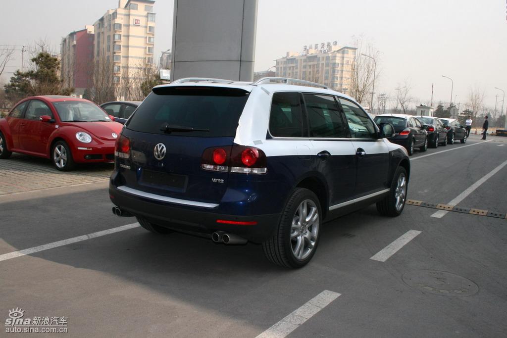大众途锐w12到店实拍