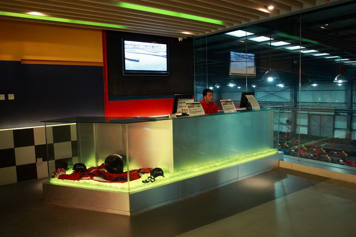 北京优速卡丁赛车馆整体环境