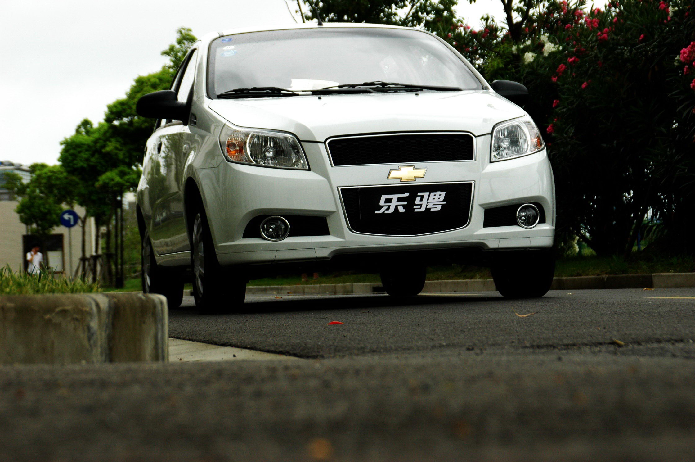 新乐骋12l试车实拍