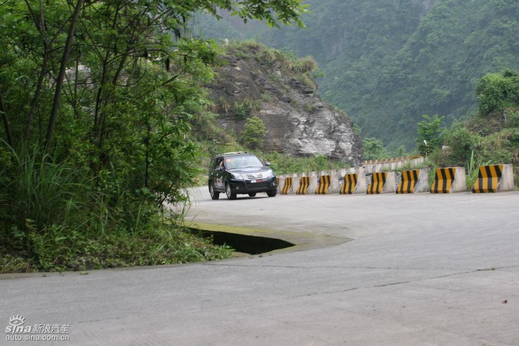 長城哈弗h3山路行駛動態