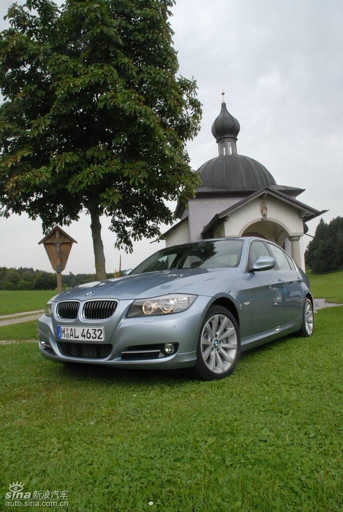 09款宝马3系轿车外观