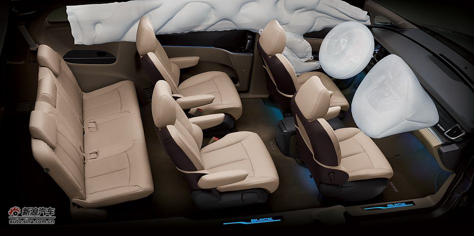 别克gl8内饰:豪华 有质感