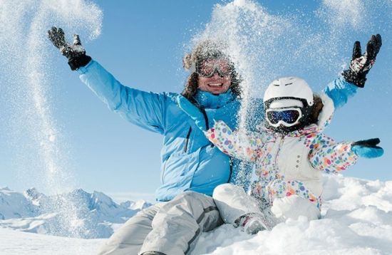 雪地里玩雪的装备
