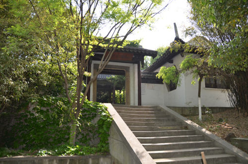 江苏 无锡 正文  吴园以吴文化为内涵,园内已建成十八展馆十六胜景