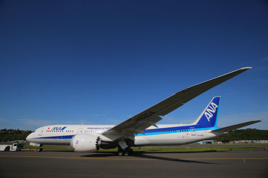 全日空率先运营新型加长版波音787-9梦想客机