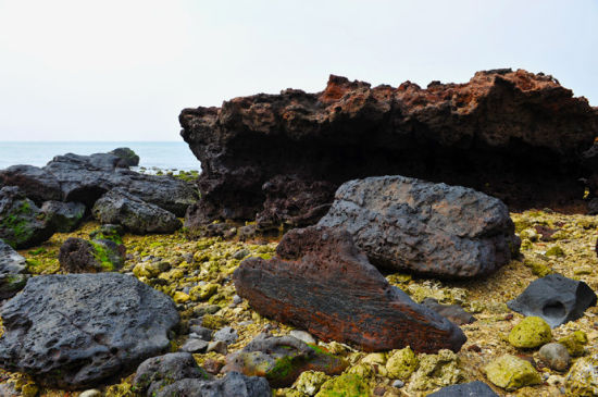 一半火焰一半海水海南儋州峨蔓火山海岸2