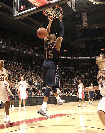 常规赛季10大绝杀:罗伊硬撼姚明 最邪门1扔(多图)