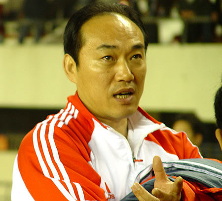 正在滚动报道原中国足协官员张建强接受审判