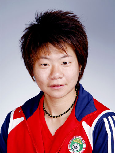 图文中国女足奥运代表团袁帆