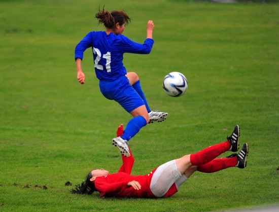 图文女足联赛江苏10武汉拼抢激烈人仰马翻