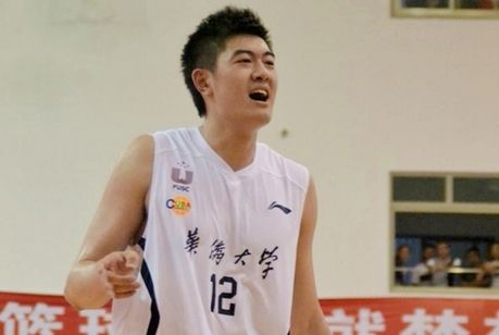 华侨大学张翰奇表现突出