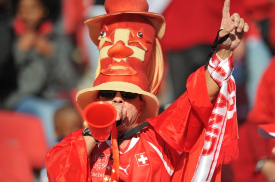 当日,2010南非世界杯h组第二轮比赛在南非港口城市伊丽莎白港举行