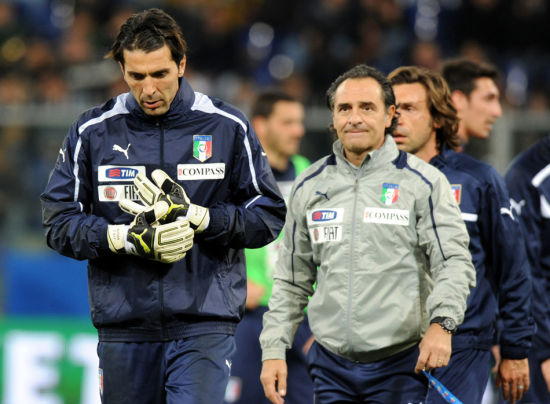 图文意大利备战与美国热身赛布冯皮尔洛领衔训练