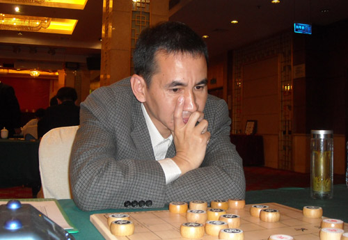 图文象甲联赛第22轮现场聚焦庄玉庭眉头紧锁