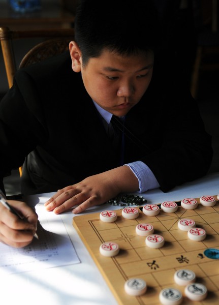 图文首届海峡两岸象棋大师赛首日最年轻台北棋手