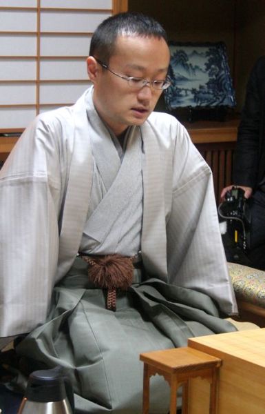 图文-日本59期将棋王座战第3局 渡边明已经两连胜