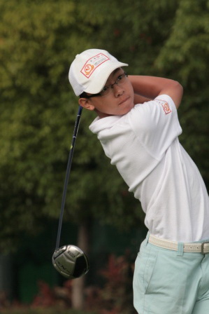 图文-汇丰青少年赛昆明站 陈子豪直追张进列男b第二