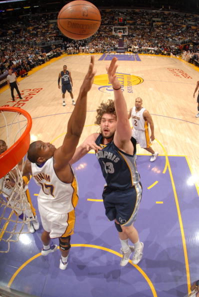 图文nba常规赛灰熊vs湖人拜纳姆pk小加索尔