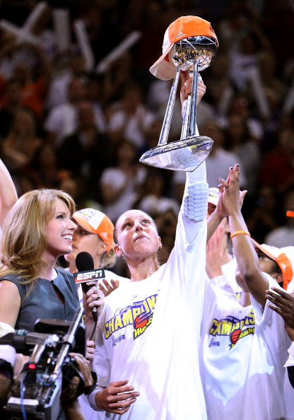 图文wnba狂热8694水星桃乐西加冕mvp