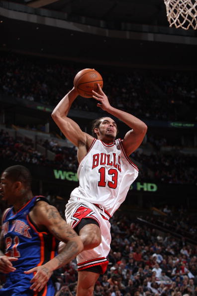 图文常规赛尼克斯vs公牛诺阿飞身上篮