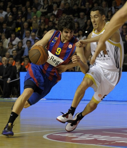 图文-[欧洲篮球季后赛]巴萨68-61皇马 卢比奥拿球
