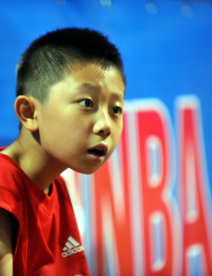 图文-少年nba北京训练营 8岁半新疆小朋友马睿泽
