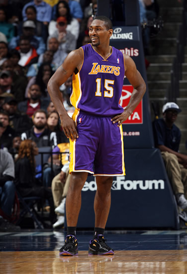 图文-[常规赛]湖人96-98灰熊 阿泰场上微笑_篮球-nba_新浪竞技风暴