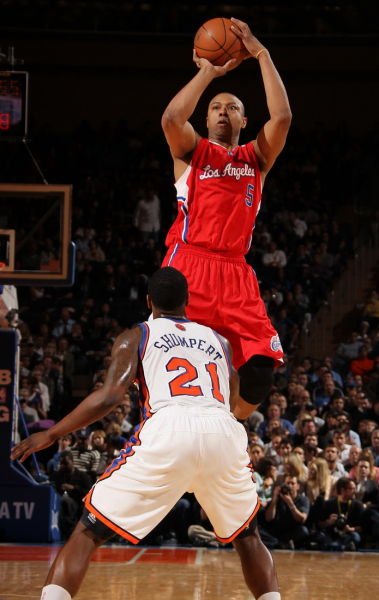 图文常规赛快船9399尼克斯巴特勒后仰跳投